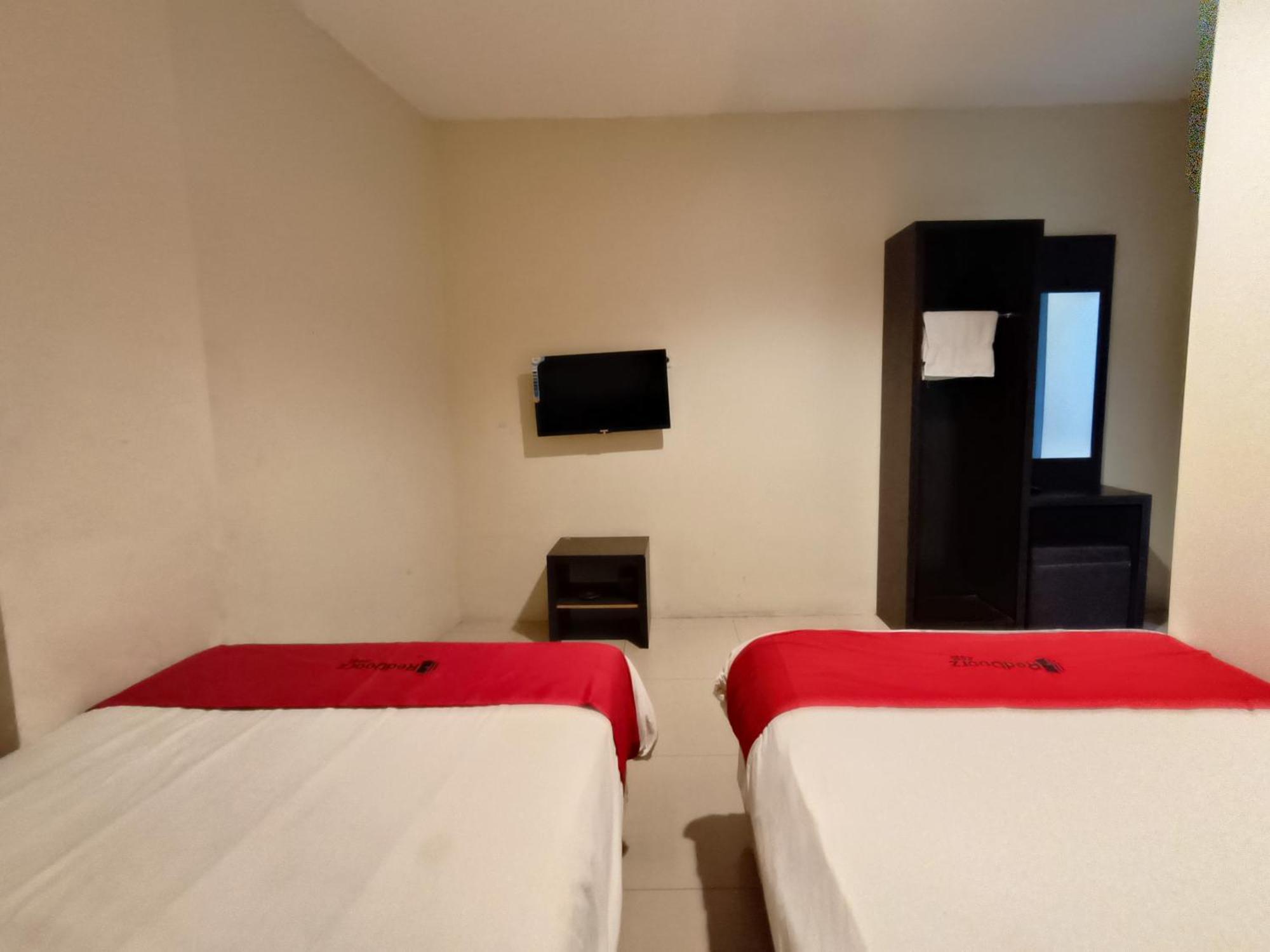 Hotel O Makassar Near Gereja Advent Tikala Baru Formerly Rid'S Hotel Manado Bagian luar foto