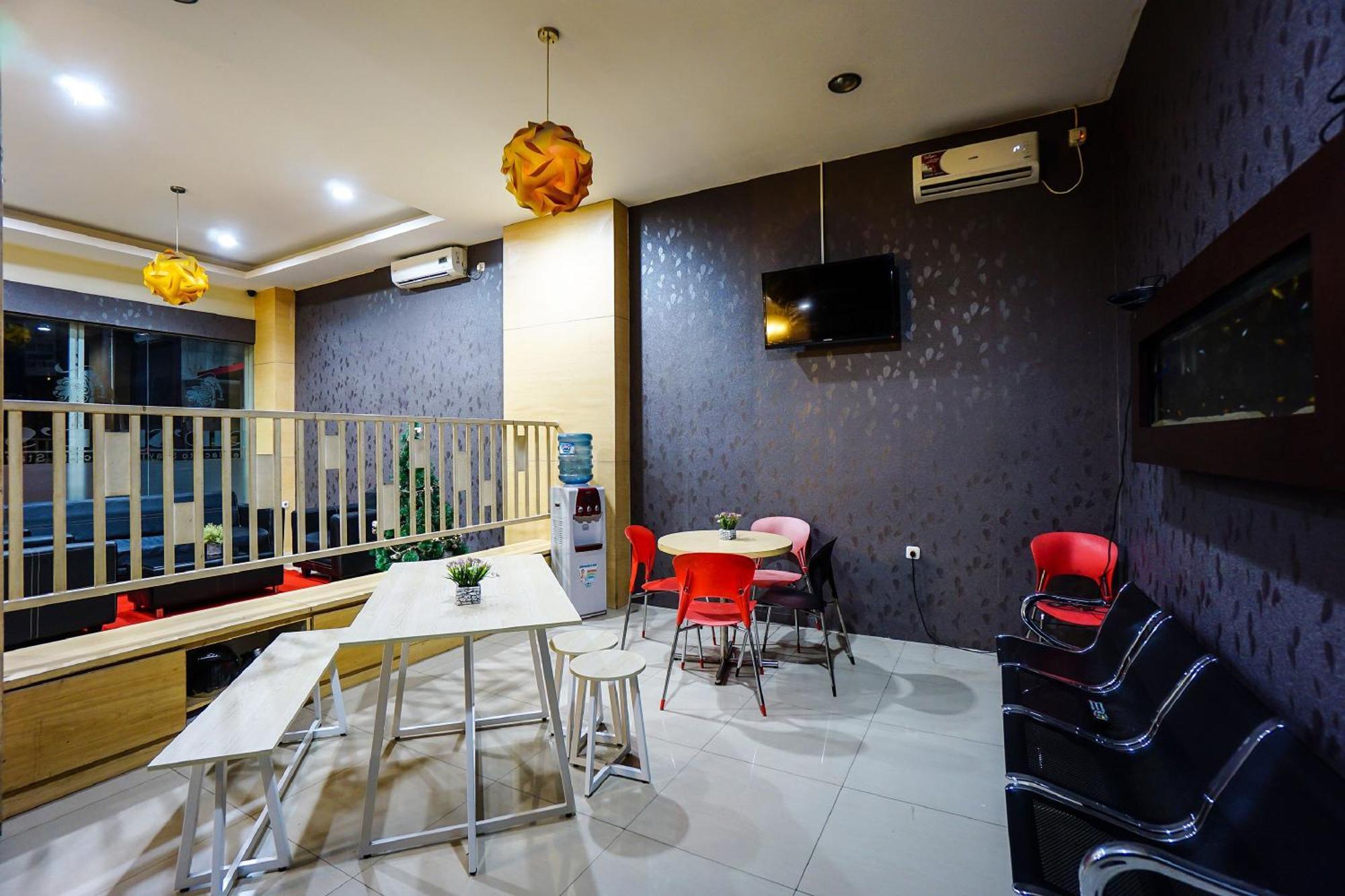 Hotel O Makassar Near Gereja Advent Tikala Baru Formerly Rid'S Hotel Manado Bagian luar foto