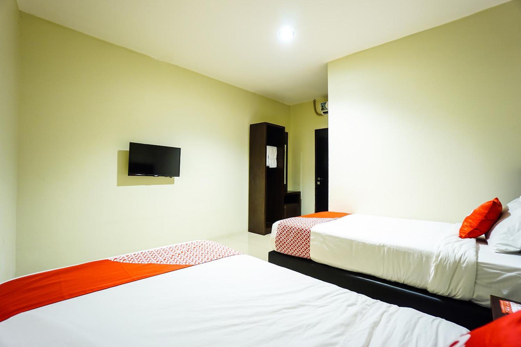 Hotel O Makassar Near Gereja Advent Tikala Baru Formerly Rid'S Hotel Manado Bagian luar foto